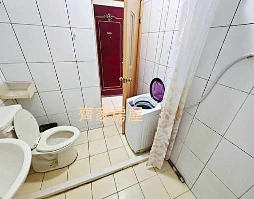 新竹市東區//金山街前段//電梯獨立洗衣機套房 - Image 4