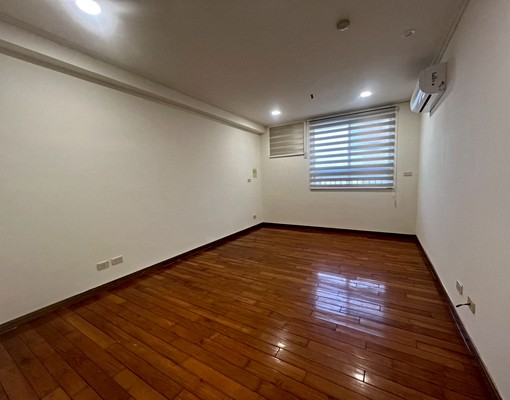 台南租屋~東區全新裝潢大三房平車 - Image 7