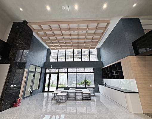 鈞貴極美-客運園區全新2房衛浴開窗可補助 - Image 1