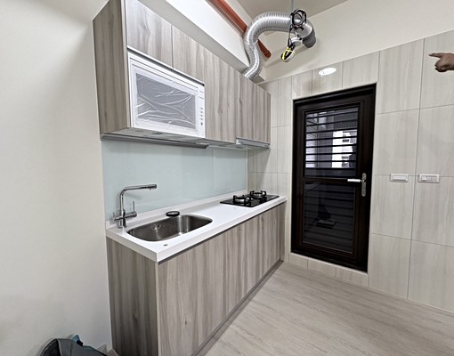 鈞貴極美-客運園區全新2房衛浴開窗可補助 - Image 4