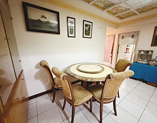 ⭐️泰山區明志路🏢整層大四房🍳可寵可伙租補💘立即入住⭐ - Image 3