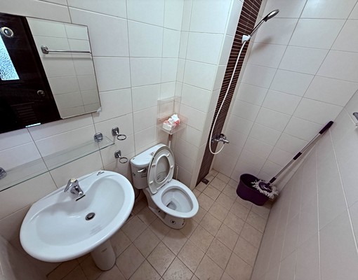 後勁捷運旁頂樓大三房/可租補/平面車位 - Image 5