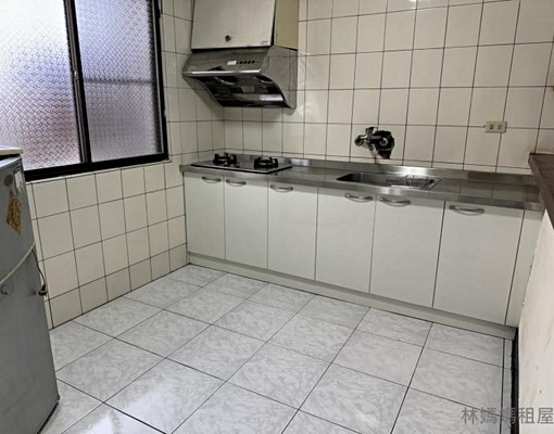 南台街社區車庫透天 - Image 11