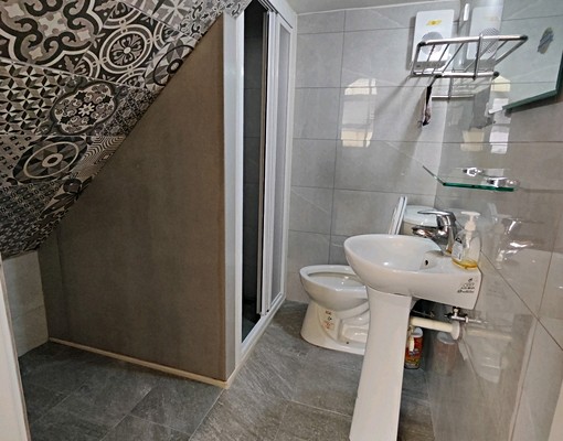 草衙捷運漁港分租套房*女性優先 - Image 2