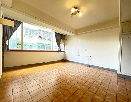 <甚麼都可>湧蓮寺商圈｜溫馨低樓層2+1房✨中信翔翔✨ - Image 1