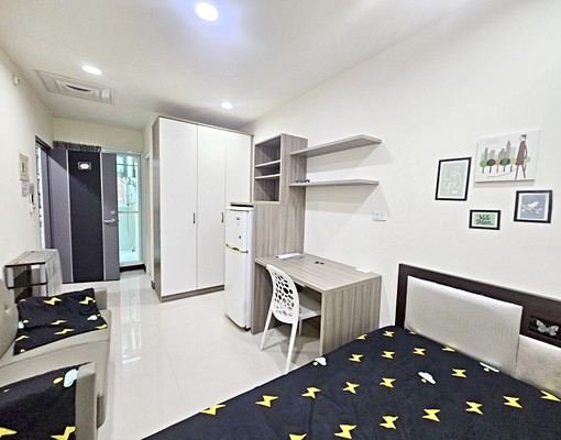 👍誠信小施🏠新化國中優質大套房獨立陽台🉑租補獨立洗衣機 - Image 13