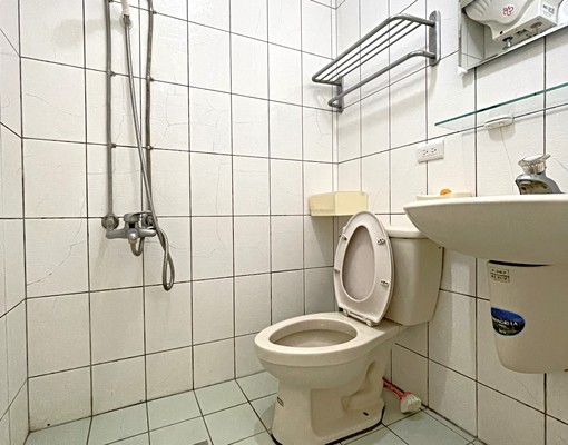 近中華大學|竹科⭐️明亮套房⭐️可寵｜可租補｜台電 - Image 4