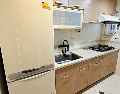 A9龍揚天廈-採光3房車-傢俱電齊全 - Image 6