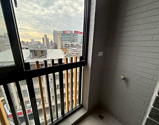 東區精品電梯1+1房/正一房一廳(近三井Lalaport) - Image 8