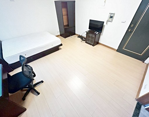 昌隆國小◆電梯套房◆採光獨洗可租補◆垃圾代收 - Image 3