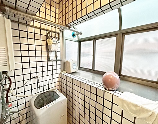 昌隆國小◆電梯套房◆採光獨洗可租補◆垃圾代收 - Image 5