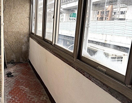 景平捷運站旁公寓3房 - Image 3