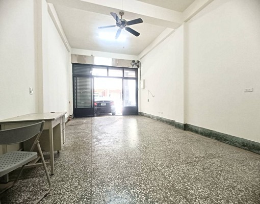 ✨可營登、租補🌈近潭子火車站📍三層樓透天🌈門前可停車 - Image 2