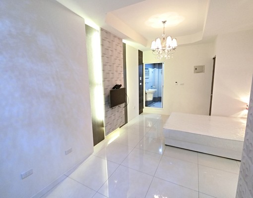 中原夜市獨立陽台美套房 - Image 4