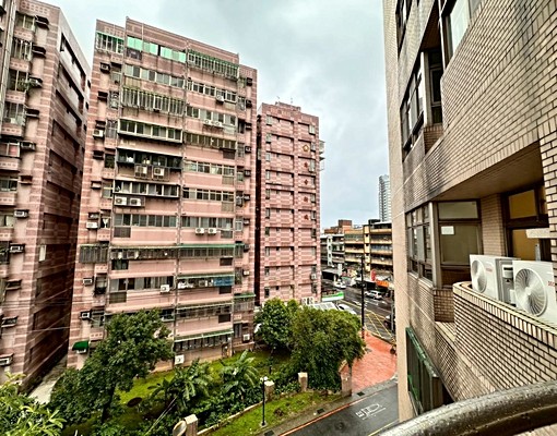 大鵬華城｜5樓明亮三房鄰全聯可租補報稅可寵限貓大家房屋小嫣 - Image 5