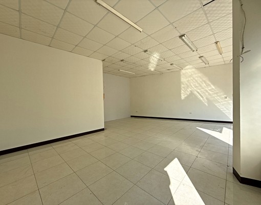 永康崑山中學黃金店面住家/工作室/辦公/倉庫 - Image 10