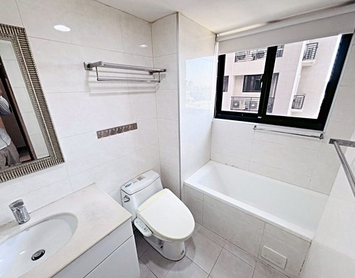 太原樹德樹孝育賢中山商圈💖可寵租補超美稀有大四房💖浴缸 - Image 11