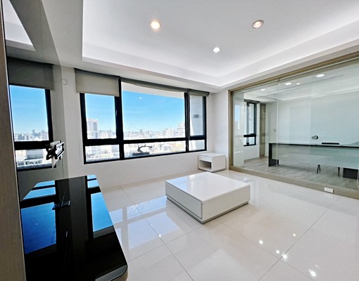 北屯稀有大3房✨舒適採光♥️全配含平車👍￸�近水湳市場 - Image 3