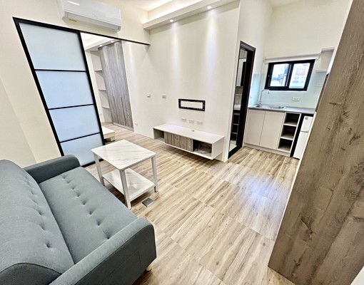 可雙租補😍全新完工超大坪數🏠一房一廳👍走路台中車站🚂 - Image 1