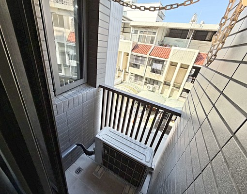 可雙租補❤️1樓投幣洗衣陽台獨曬｜免治馬桶✨一戶一機車位~ - Image 8