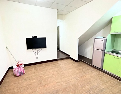 徐匯中學站,二樓大套房,寬大自用陽台、廚房 - 591租屋網 - Image 3