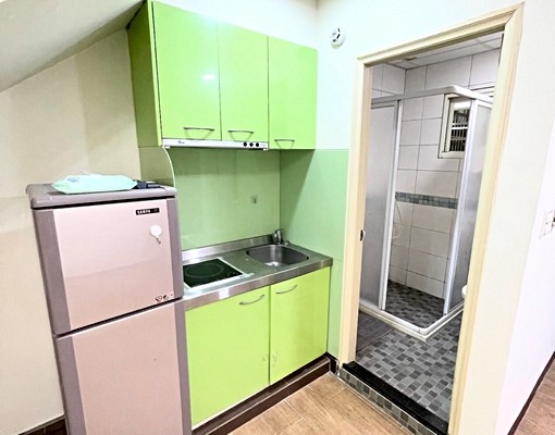 徐匯中學站,二樓大套房,寬大自用陽台、廚房 - 591租屋網 - Image 5