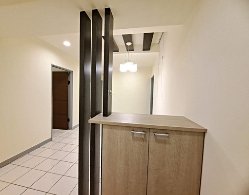 新市政中心邊間捷運站旁精美裝潢美三房 - Image 3