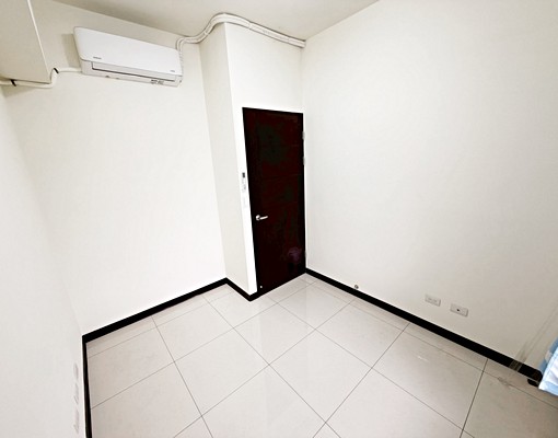 捷運中和5分【採光2房1廳】有電梯★警衛管理★垃圾代收 - Image 7