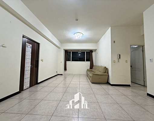 近逢甲商圈❣️超值3+1房✨台水電✅🉑貓✔️可租補‼️ - Image 1