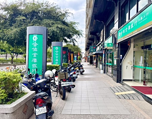 *專任*單身貴族看過來~俠隱邊間大套房高檔家電、租金含管 - Image 9