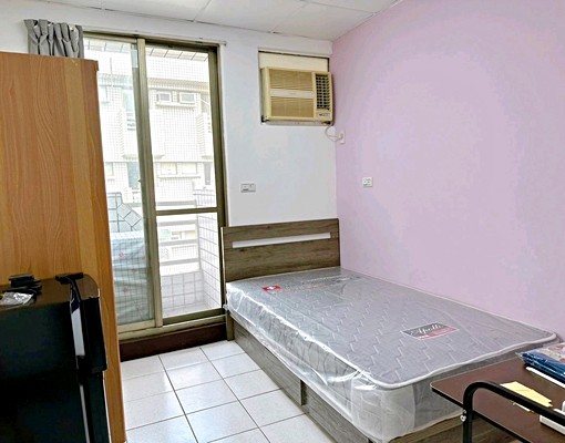 西屯東海/可寵/台水電/宇宙無敵便宜套房/可租補 - Image 2