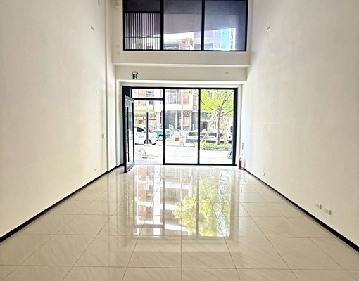 唯唯推薦🔥河堤世界|全新完工|G3賺錢金店面+平車 - Image 2