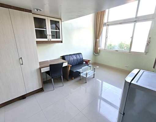 金山街樓中樓大套房台電均價天然瓦斯免費使用 - Image 1