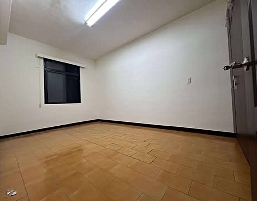 親友托租🏡幸福捷運三房🌟寵不吵愛乾淨可談 - Image 3