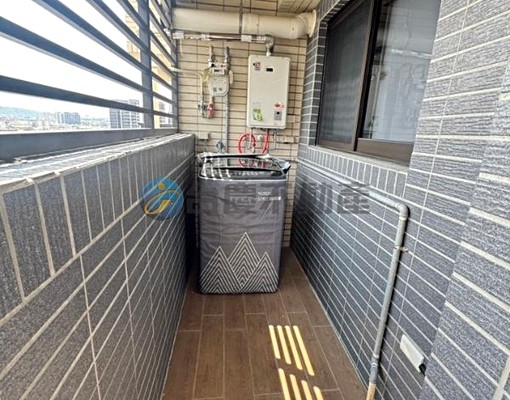 高大特區/全新2房+車位 - Image 12