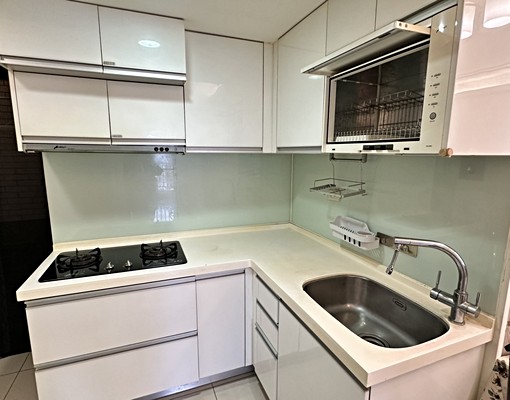 紐約大時代漂亮2房車傢俱電全一卡皮箱入住 - Image 5