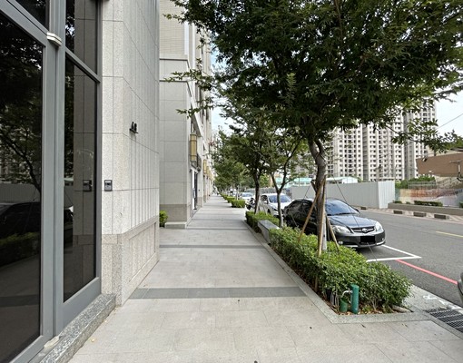 南屯嶺東|菁科城五米面寬1+2樓店面 - Image 14