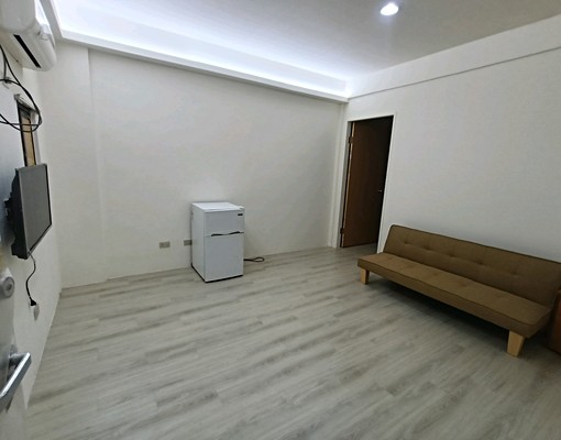 近樹林車站溪洲國小可租補溫馨一房大空間大採光可代收垃圾 - Image 2