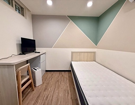 南勢角🏠租補戶籍✨免爬梯/變頻冷氣/網路電視/飲水機 - Image 4