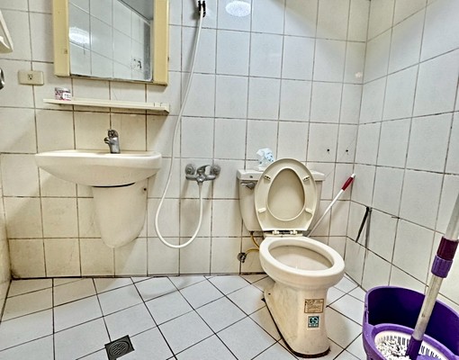 ✨電梯兩房✨台水電✨陽台獨洗曬✨可租補可戶籍✨管理員✨廚房 - Image 9