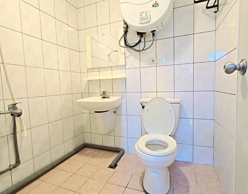 養貓金山街園區家具齊全獨立洗衣機分離式冷氣公設有廚房交誼廳 - Image 9