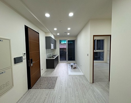 可租補紅樹林全新兩房車 - Image 2