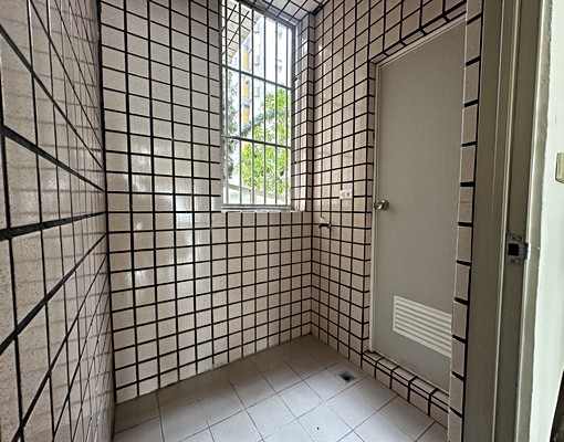 瑞聯P區1-2樓店面屋主用心打掃油漆可當工作室 - Image 5