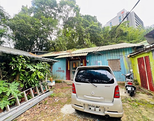 土城醫院旁透天農舍(住家，倉庫)好停車 - Image 2