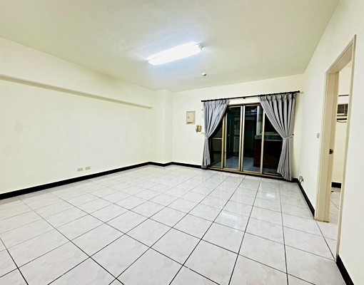 精密園區【大３房平車】可租補｜傢俱可談｜室內２６坪 - Image 1