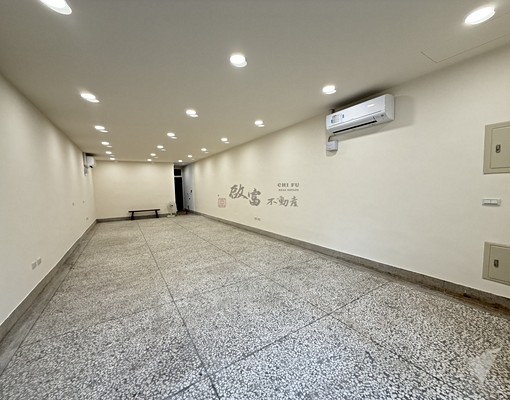 『啟富DN❤️』超美全棟整新大透店🔥住家+店面+門口雙車位 - Image 6