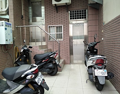 禁菸寵台電錶計費/走路到巨城只要一分鐘 - Image 10