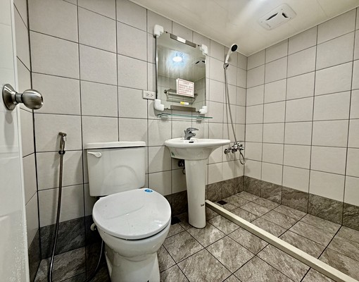 審計新村旁四房車位 - Image 10