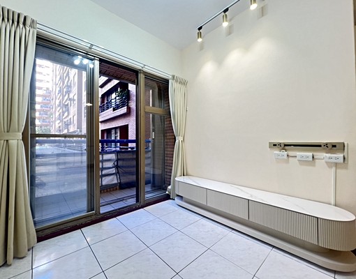 星馳市3房2廳🔆可寵🔆可租補/近光明國小/近南崁交流道 - Image 1