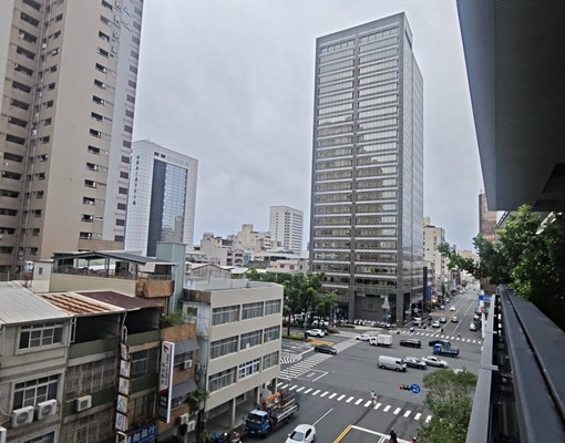 近文化中心/高雄CBD經貿中心/全新商辧整層出租+平車🚕 - Image 8